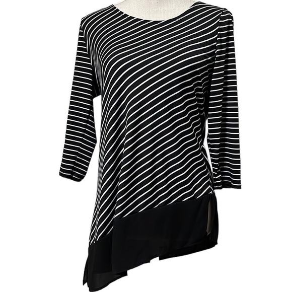 Notations | Tops | Notations Top With Asymmetrical Slanted Bottom Edge ...